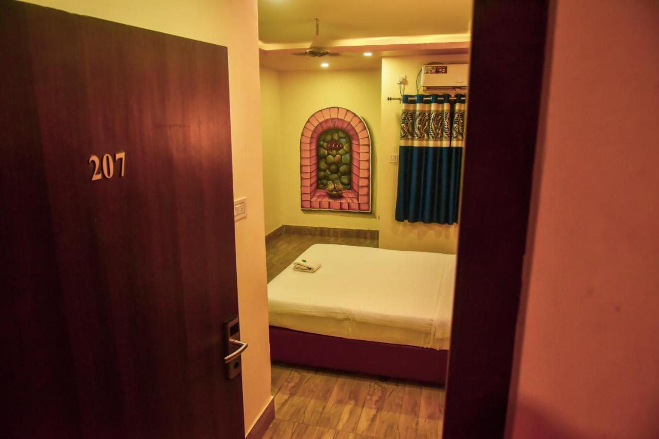 Khandagiri Ratna Resort Near Bhubaneswar Airport מראה חיצוני תמונה